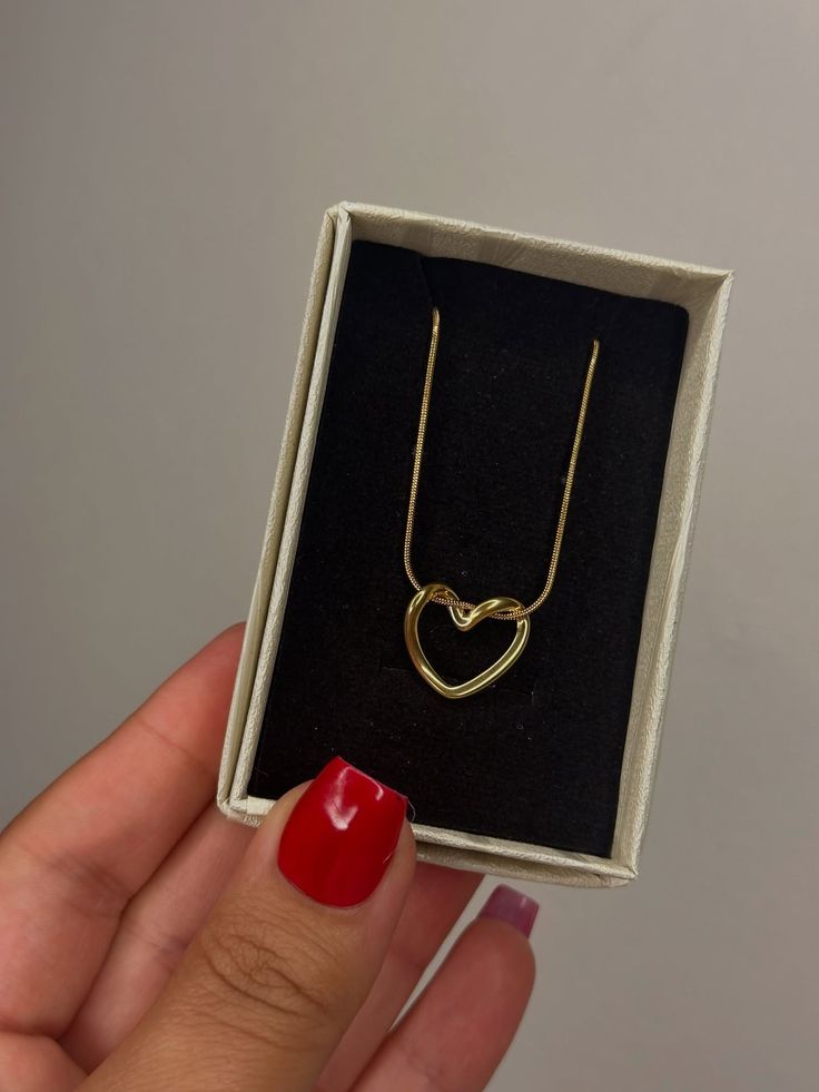 Heart Necklace Gold